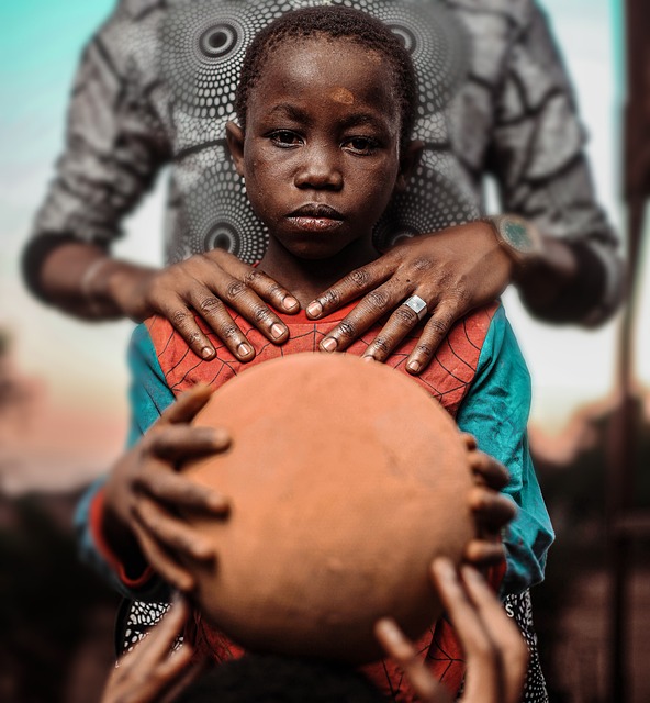 但她依旧坚 但她依旧坚